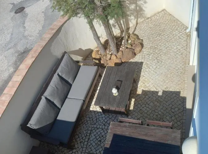 Belchior - Belch1952 アパート *