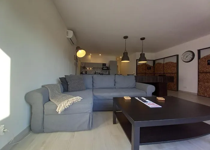 Belchior - Belch1952 アパート ラゴス